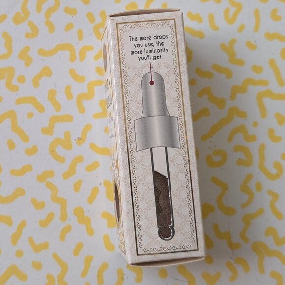 J.Cat Beauty Aura Glow Liquid Highlighter - Crystal Sand - Picture 5 of 5